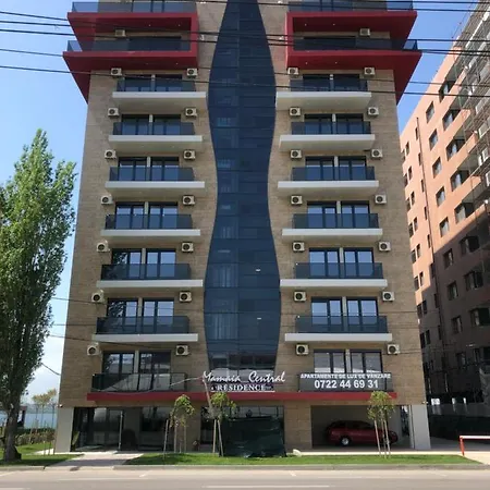 C&a * Mamaia